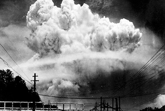    Атомные бомбардировки Хиросимы и Нагасаки