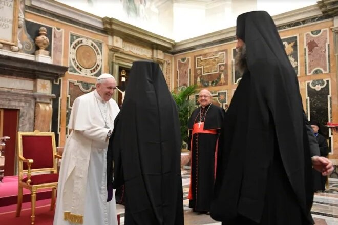 Папа Франциск встречается с участниками пленарного собрания Конгрегации Восточных Церквей в Клементинском зале Ватикана, 18 февраля 2022 г.