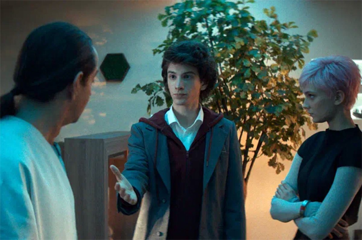    «Поколению СССР сложно смотреть». Зрители о трейлере «Сто лет тому вперед»