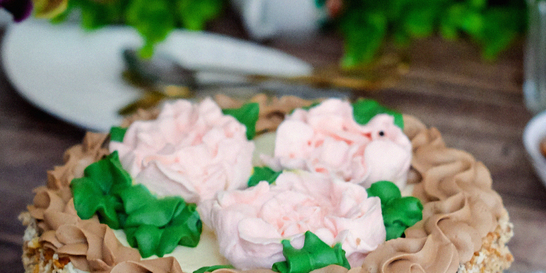 Настоящий Киевский торт с фундуком и сливочно-шоколадным кремом: подробный рецепт с фото