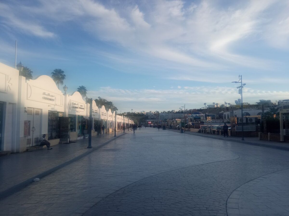 Пустынная Наама Бэй. 2023 год