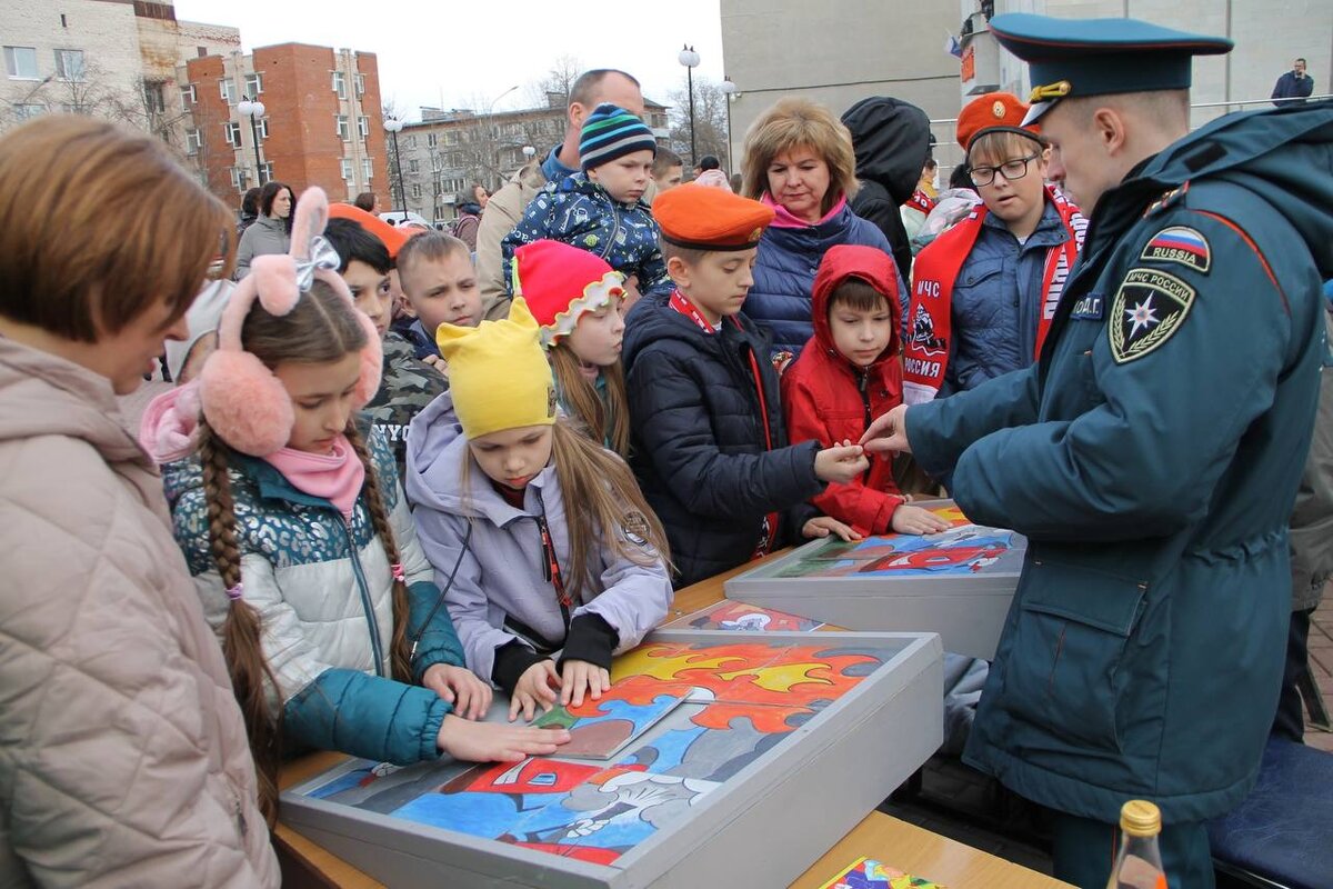 День открытых дверей пожарной охраны Петродворцового района с размахом  прошел в Петергофе | ПЕТЕРБУРГ МЕДИА | Дзен