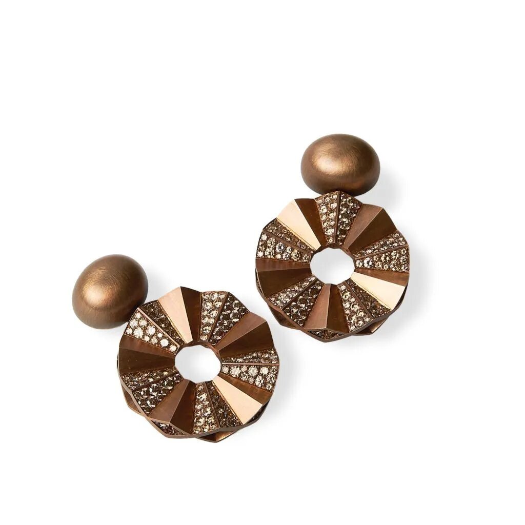 алмаз бронза. Koh i noor diamond. серьги от hemmerle. бронзовые серьги. подвеска ключик с бриллиантами.