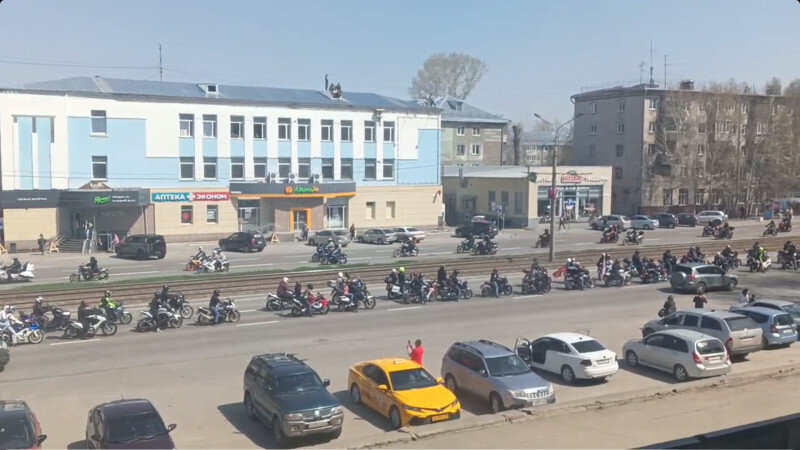     Открытие мото-сезона в Барнауле Предоставлено altapress.ru