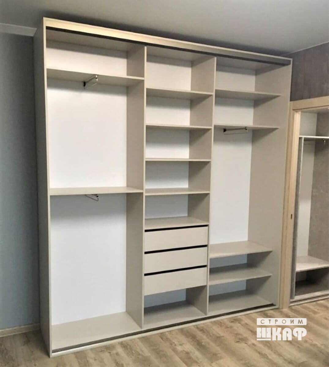 Шкаф с наполнением,  изготовлен мебельной компанией СтромиШкаф 