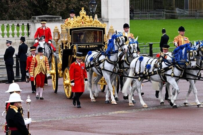 карета Diamond Jubilee State Coach, построенной в 2012 году