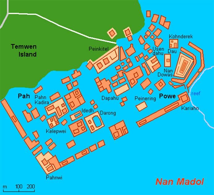 Нан Мадол был построен на нескольких искусственных островках