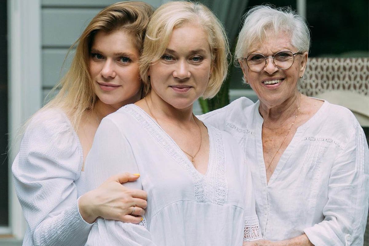 Анна мышинская внучка алисы фрейндлих фото Кем стали внучки известных звезд и достались ли им красота и талант родственнико