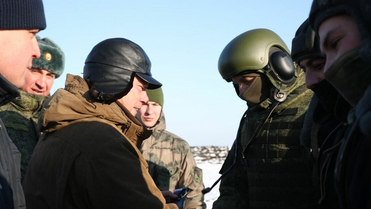     В Ростовской области предусмотрели единовременные выплаты для граждан, которые заключат контракт о прохождении военной службы, говорится в постановлении правительства региона.