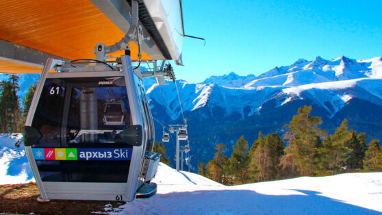    В РФ создадут группу по разработке единых стандартов оказания медпомощи туристам Алина Городниченко