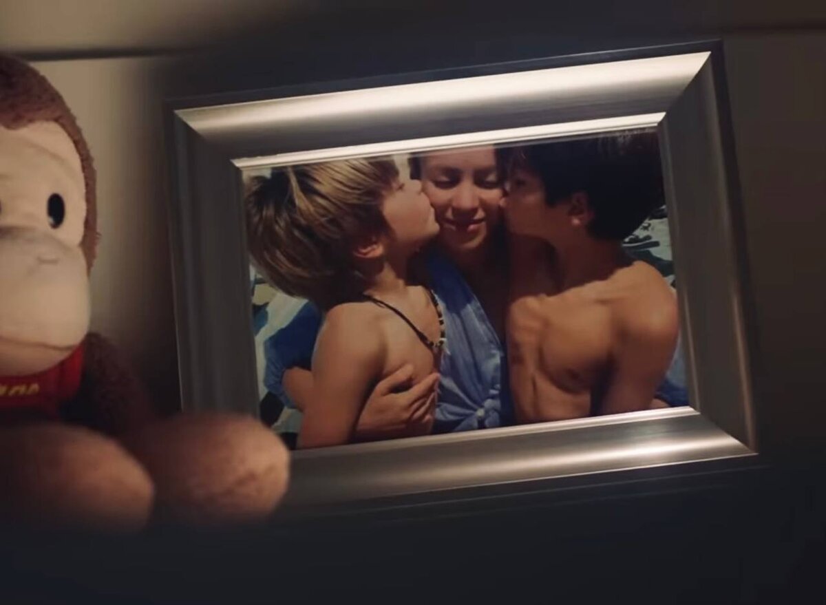 Шакира с сыновьями