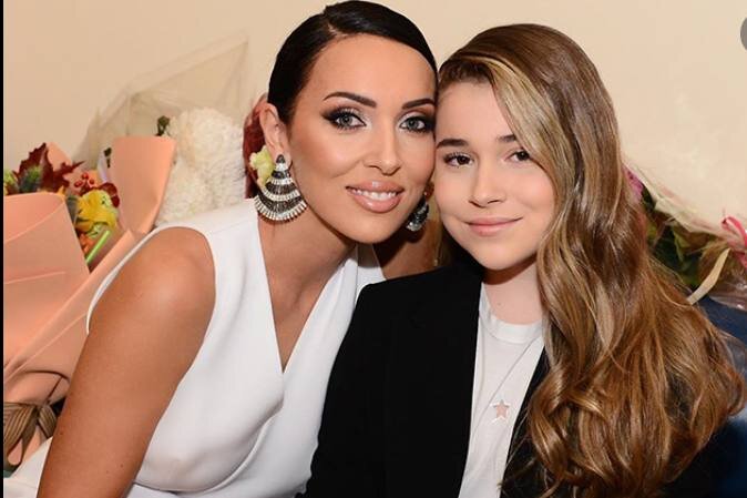    Алсу и Микелла Абрамова. Фото top4man.ru