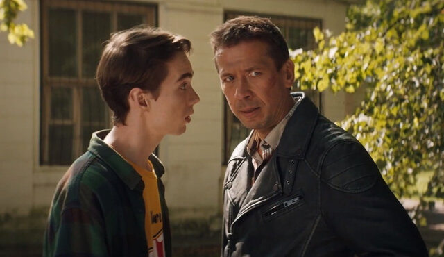    Главные роли в сериале сыграли Денис Власенко и Андрей Мерзликин