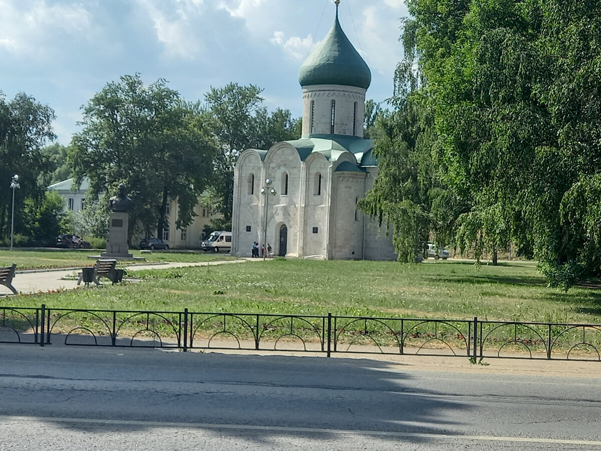 Автопутешествие по Ярославской области: наш маршрут и ода российским  дорогам | Сосмыслом | Дзен