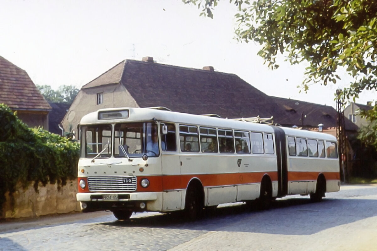 ▲ Ikarus 180.22 в ГДР