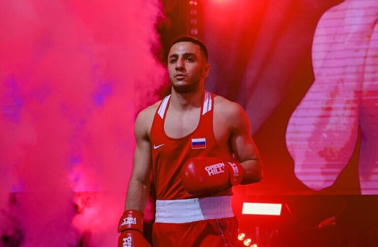    Оренбургский боксер Габил Мамедов одержал победу на ринге международной матчевой встречи Кристина Просвиркина