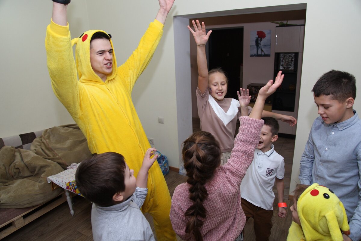 Угадаете кто из детей именинник?) 