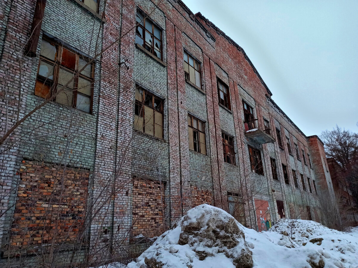Заброшенная Центральная Заводская Лаборатория