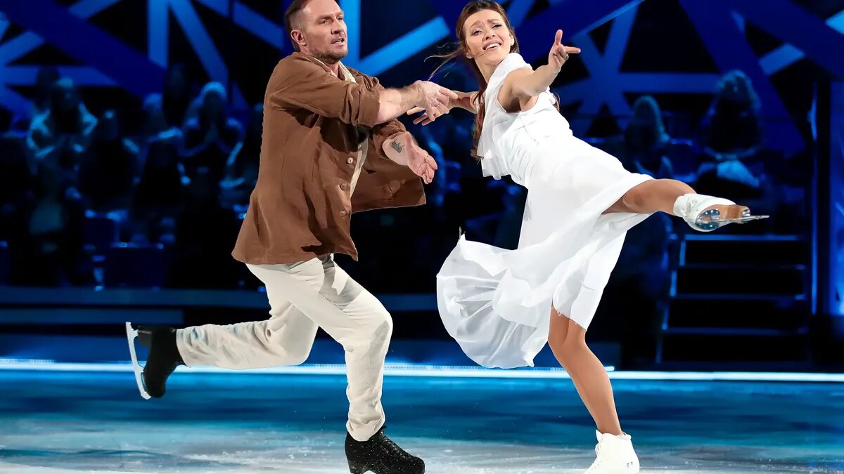 Роман Костомаров уже долгое время прикован к больничной койке. Фото: кадр из видео «Первого канала»