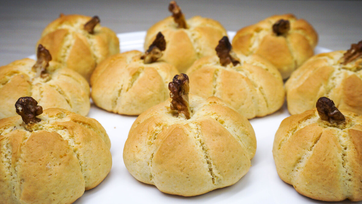 Вот такой яркий и очень вкусный рецепт песочного печенья у нас получился! 