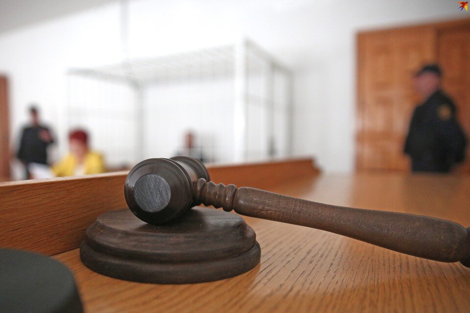     Педофил выбросил из окна свою жертву, когда девушка заявила о новом парне. Фото: архив «КП» Павел МАРТИНЧИК