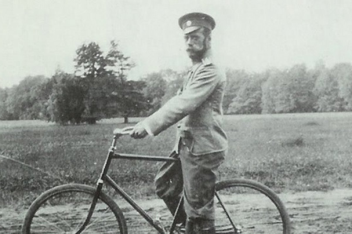    Последнего русского царя можно считать и первым российским спортсменом