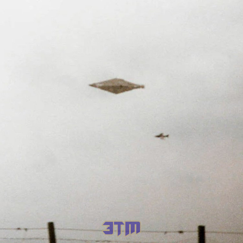 неопознанный объект в китае. нло в самаре. обнаружен нло. неопознанный летающий объект. обнаружен нло.