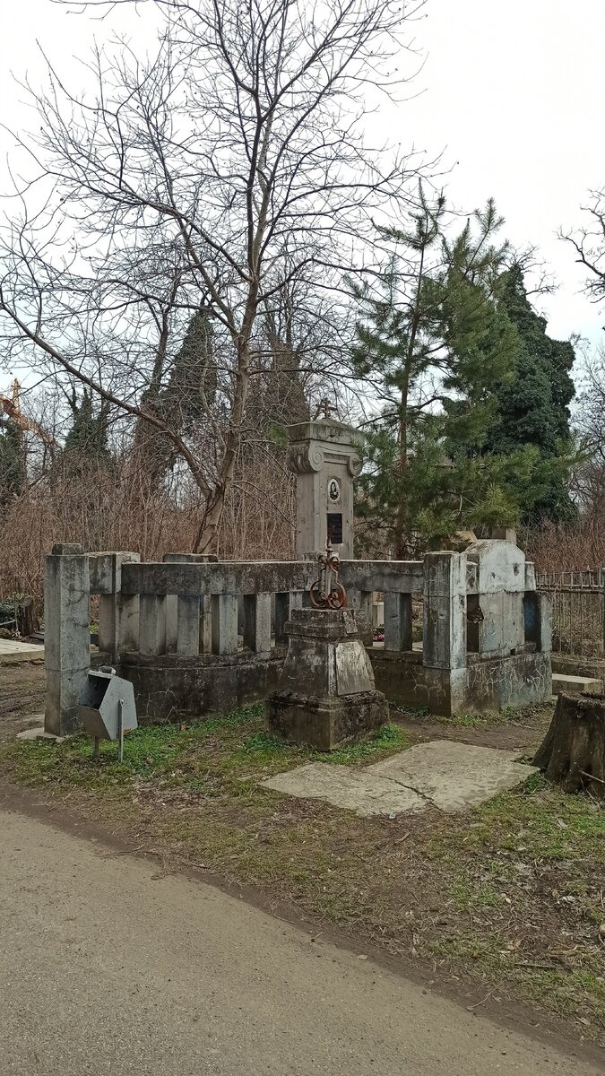 Могила Марфы Абрамовны Турищевой на Всесвятском кладбище Краснодара.