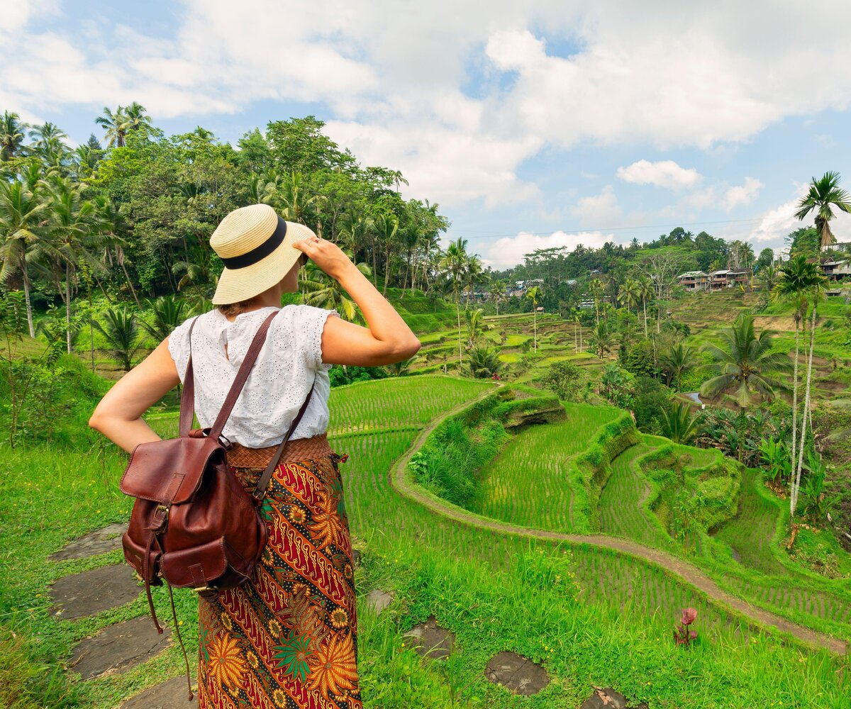     Власти Бали предложили ужесточить визовый режим для граждан России и Украины, запретив им получение виз по прибытии