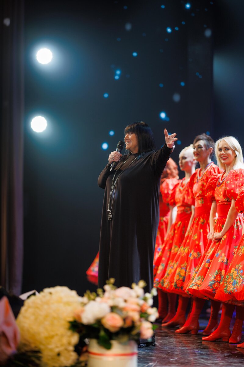    Алла Духова