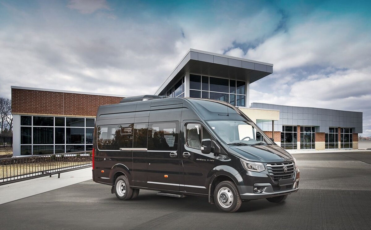      Источник: https://gazglobal.com/media/news/gorky_automobile_plant_has_unveiled_its_new_pre_serial_gazelle_e_nn/