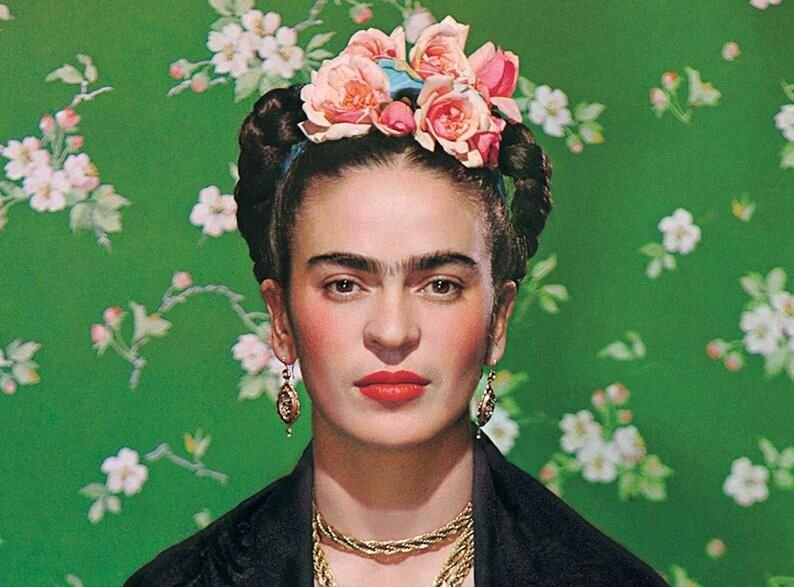 Фрида Кало на обложке журнала Vogue. Источник: yandex.ru