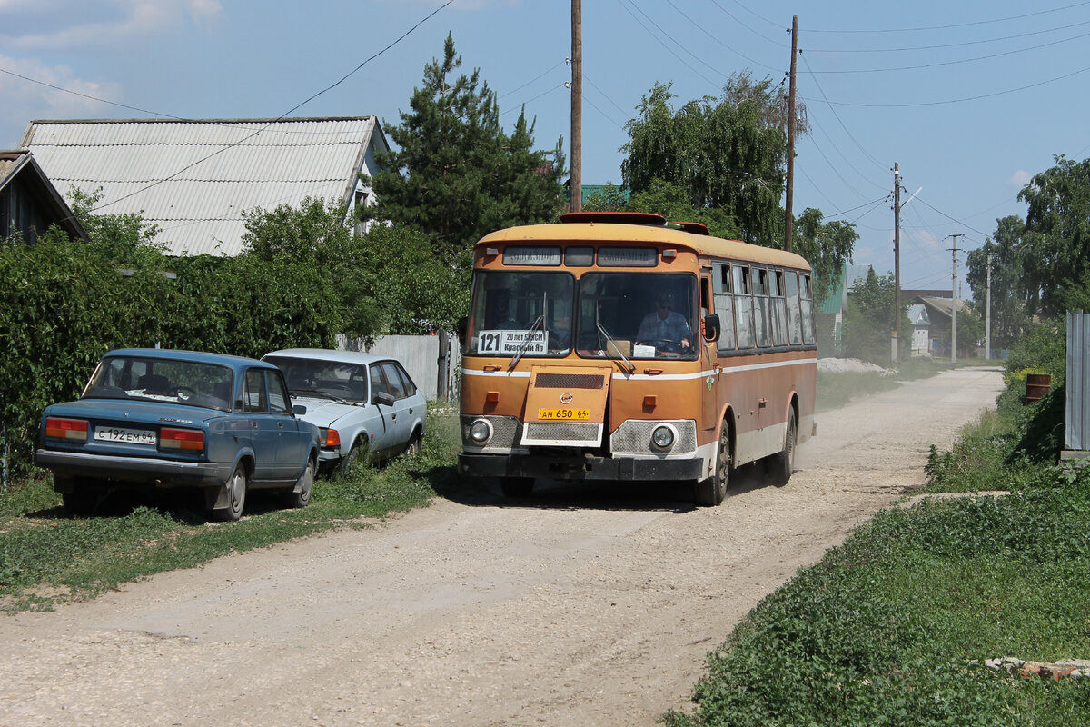 За спиной у меня разворотная площадка в Красном Яру (фото автора канала, май 2019 г.)