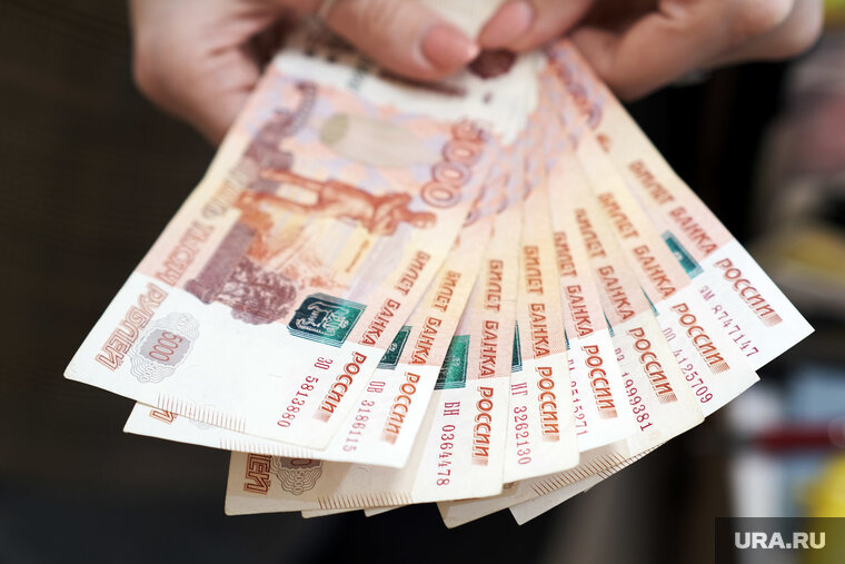    Примерно 36% готовы снизить зарплату ради сохранения работы