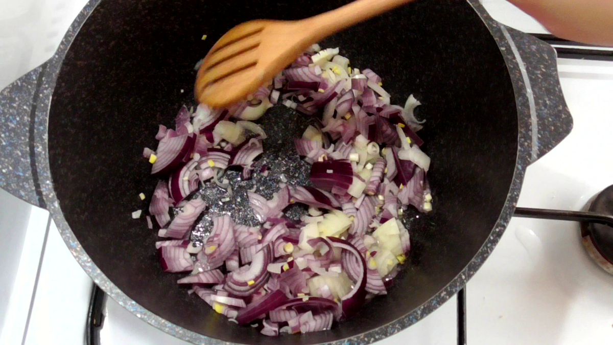 Мы даже не ожидали, что этот суп окажется настолько вкусным и приживется в  нашей семье — восточный суп «нут-шурпа» | Заходи, поедим | Дзен