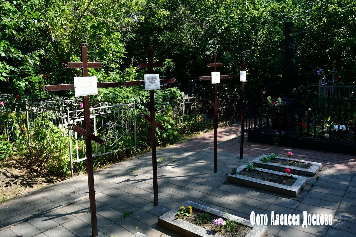 детские кладбища видео. кладбище родники раменский. мемориал в селе спас заулок. левобережное кладбище могилы. поиск захоронений московская область.