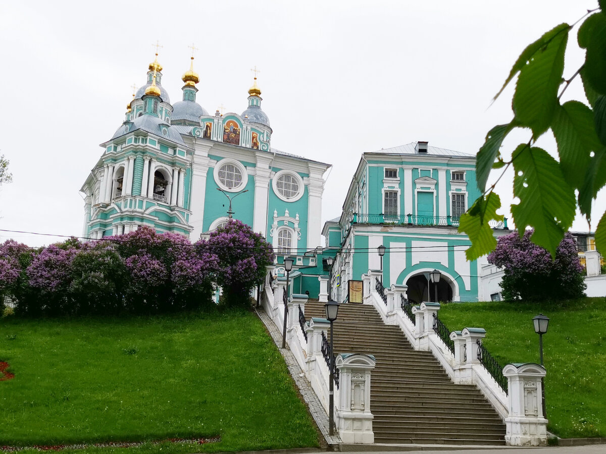 свято успенский кафедральный собор смоленск