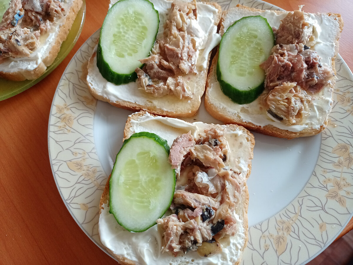 Бутерброды для нас с мужем