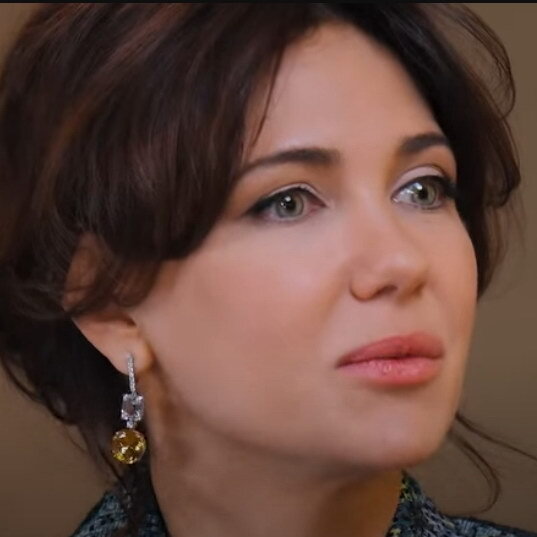     Екатерина Климова рассказала про три развода, актерские браки и харассмент в российском кино