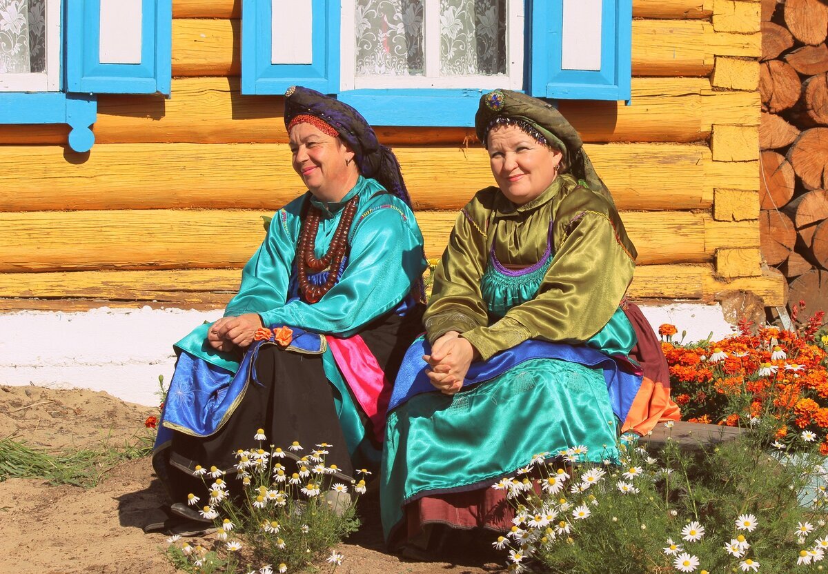 Староверы обычаи и традиции. Семейские староверы Забайкалья Тарбагатай. Старообрядческое село Тарбагатай. Семейские староверы Забайкалья. Народы Забайкалья семейские.