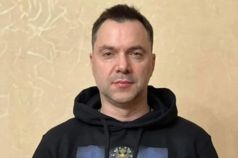     Арестович: Наступление обернется для ВСУ морем крови, если Запад не поставит дальнобойные ракеты, фото: соцсети