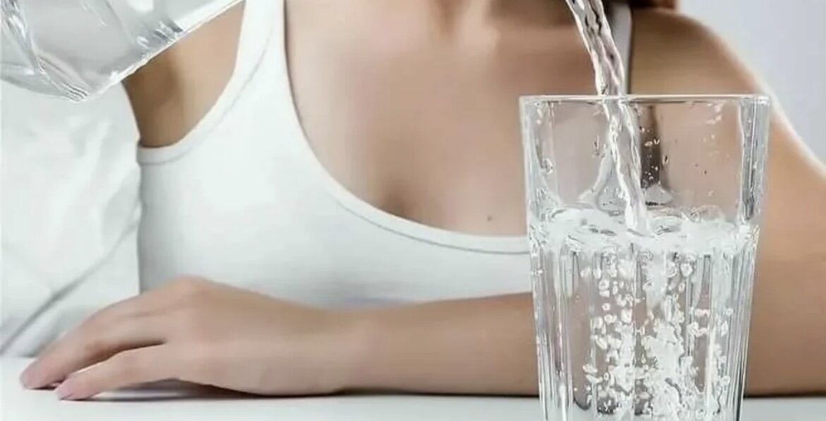 Можно пить воду сразу после еды