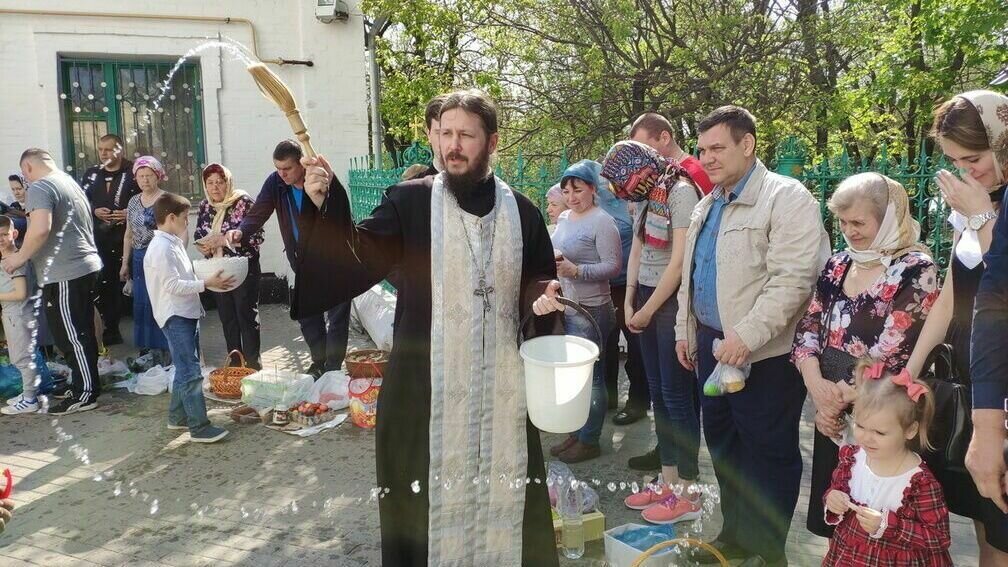     Русскоязычным гражданам стран Запада, особенно с детьми, следует оказывать необходимую помощь при желании переезда в Россию, сообщил NewsTracker председатель «Родительского Собрания Ставрополья» Александр Жамботов.