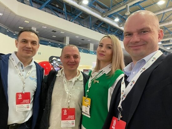     Ямальские предприниматели Иван Нефидов, Павел Булатов, Кристина Грибкова и Сергей Хрущев. Фото: vk.com Сергей Хрущев