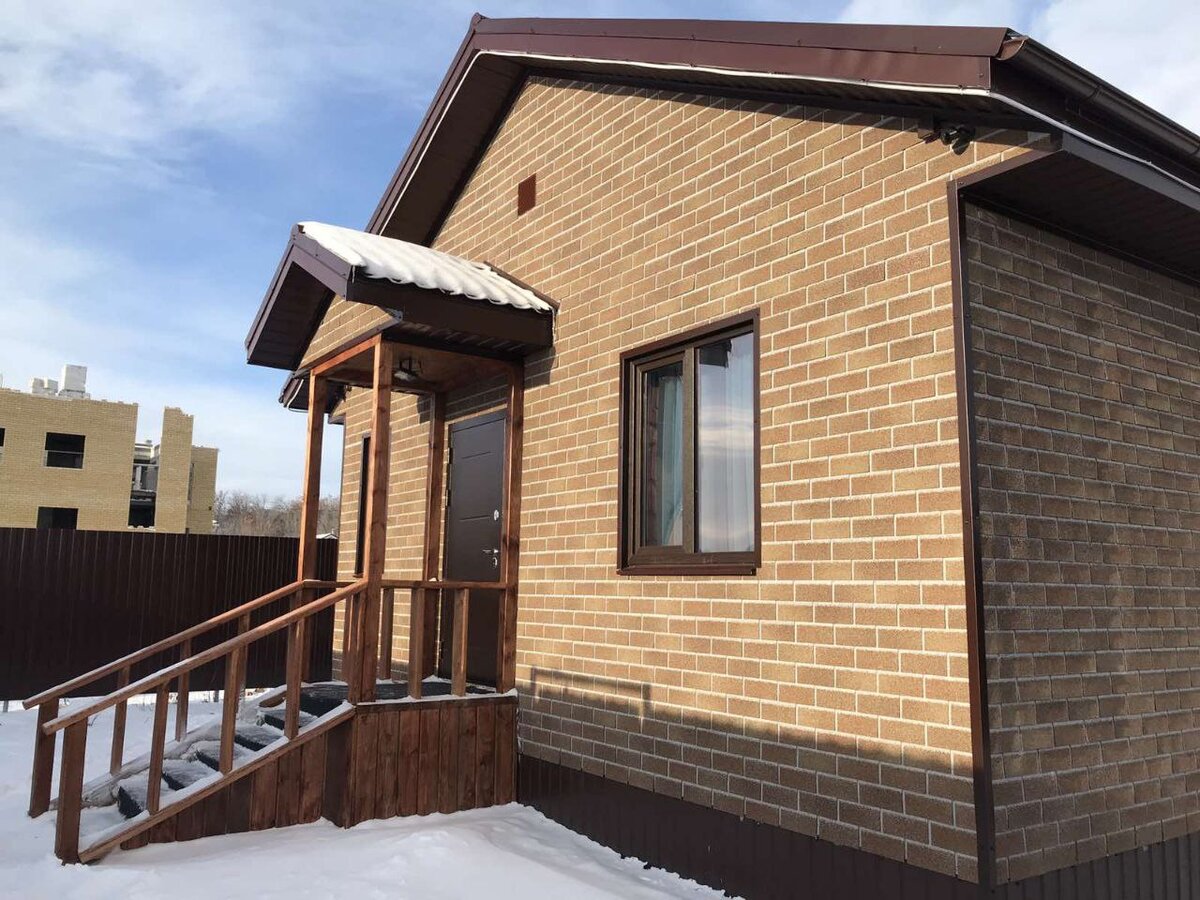 Дом из сип панелей с фасадной плиткой DOCKE 