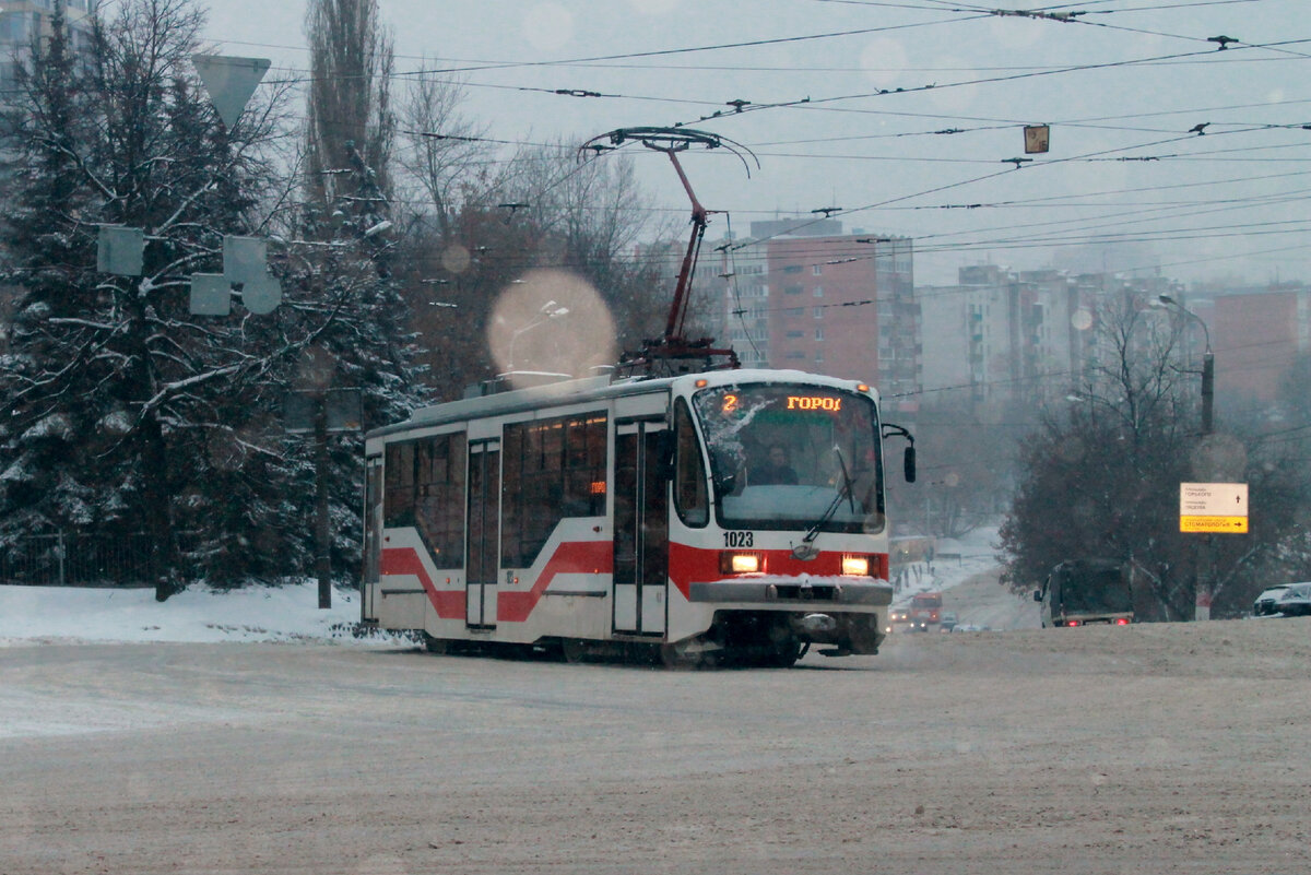 ул. Максима Горького, маршрут № 2, вагон 71-407