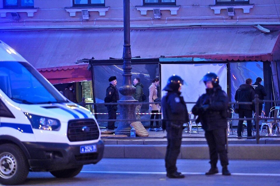     Власти Санкт-Петербурга выплатят семье погибшего при взрыве в кафе военкора Татарского миллион рублей Юлия ПЫХАЛОВА