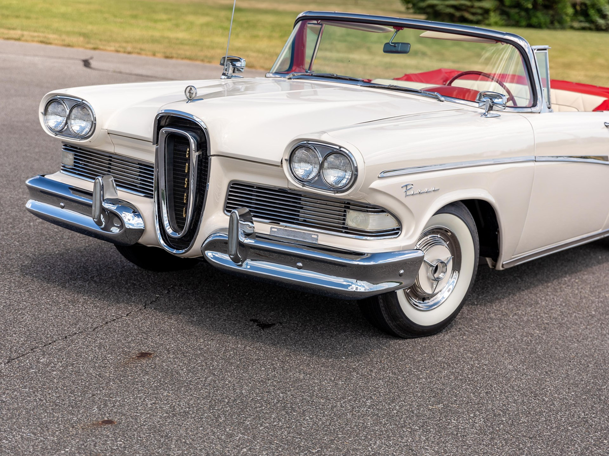 Америка мультяшная. Америка сша. Американская игра бланш. Edsel citation 1958. T95.