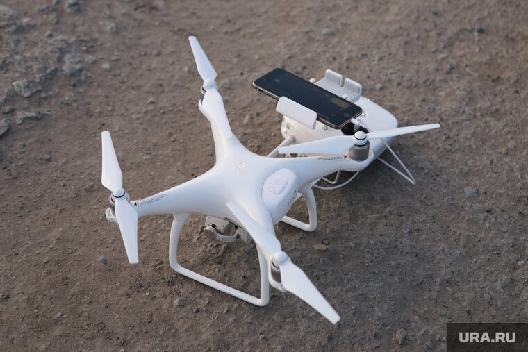    На корпусе дрона было прикреплено несколько камер, сообщает Mash
