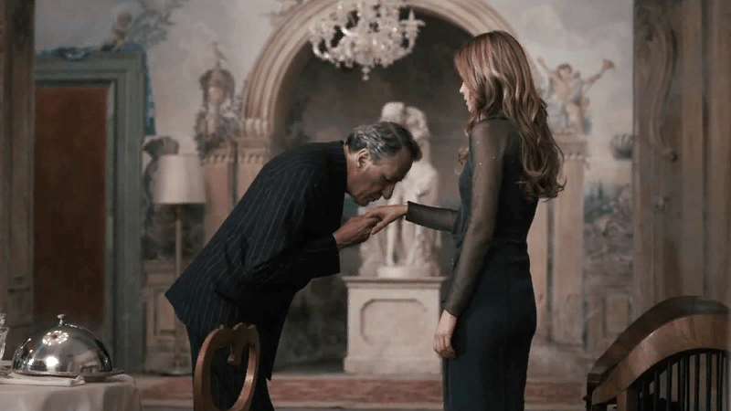 Кадр  из к/ф La migliore offerta, 2013  